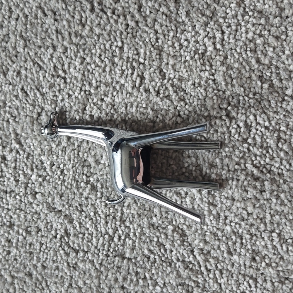 Umbra Zoola GIRAFFE Ring Holder Titanium Coated - Picture 3 of 5